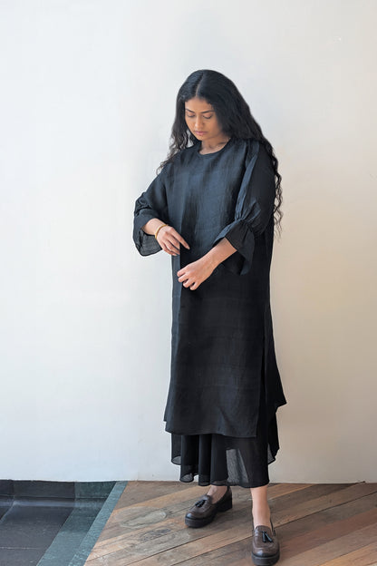 Kohl Broad Pleat Silk Set
