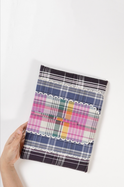 scallop laptop sleeve